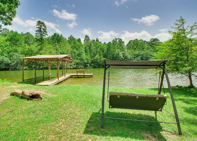 Property at 361 Kirschwood Dr, Hot Springs, AR 71913, 4 beds, 3 baths
