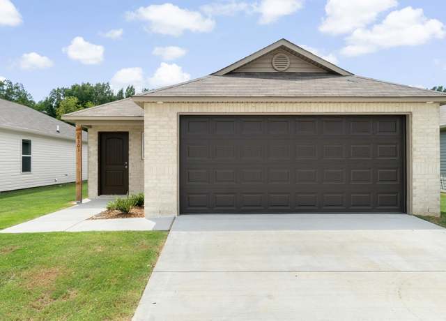Property at 8301 Stacey Ln, North Little Rock, AR 72113, 3 beds, 2 baths
