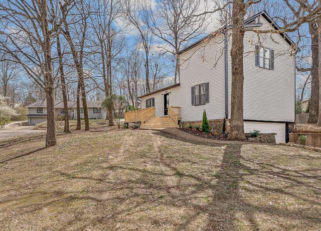 Property at 1605 Merrywood Cv, Jonesboro, AR 72401, 3 beds, 3 baths