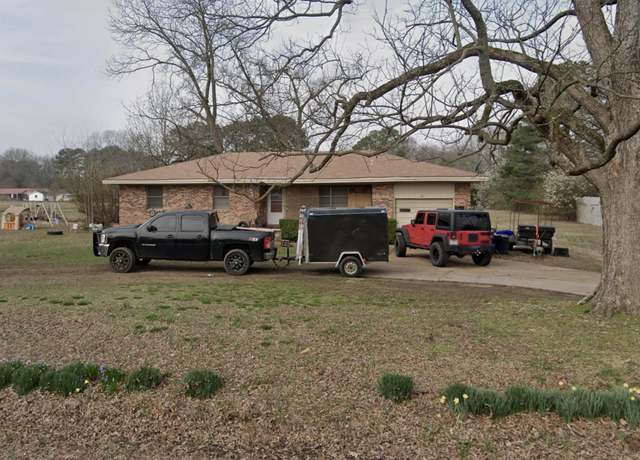Property at 1201 Skyline Dr, Searcy, AR 72143, 3 beds, 1 bath