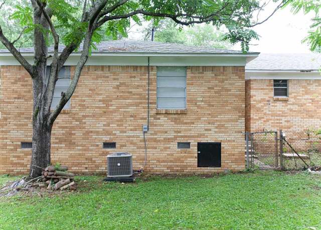 Property at 4207-4209 Moss St, North Little Rock, AR 72118, 2 beds, 2 baths