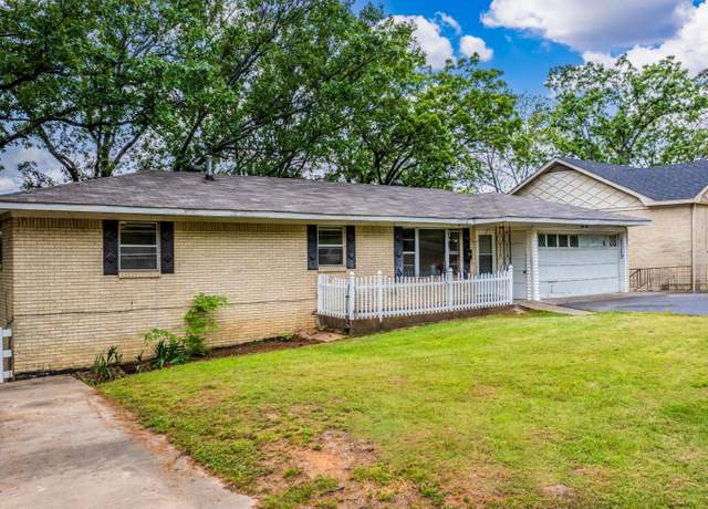 Property at 33 Cliffwood Cir, North Little Rock, AR 72118, 5 beds, 3 baths