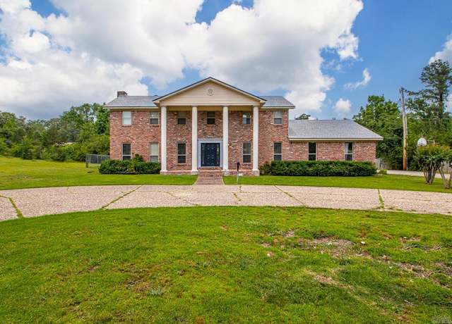 Property at 805 Club Rd, Sherwood, AR 72120, 3 beds, 2.5 baths