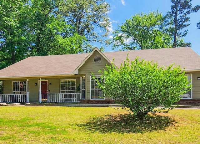 Property at 1009 S Richardson Pl, Bryant, AR 72022, 3 beds, 2 baths