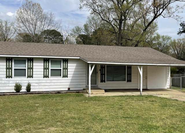 Property at 909 Desoto, Benton, AR 72015, 3 beds, 1 bath