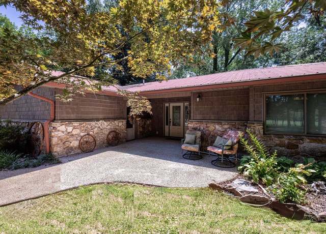 Property at 979 Hayden Heights Rd, Mountain View, AR, 3 beds, 2 baths