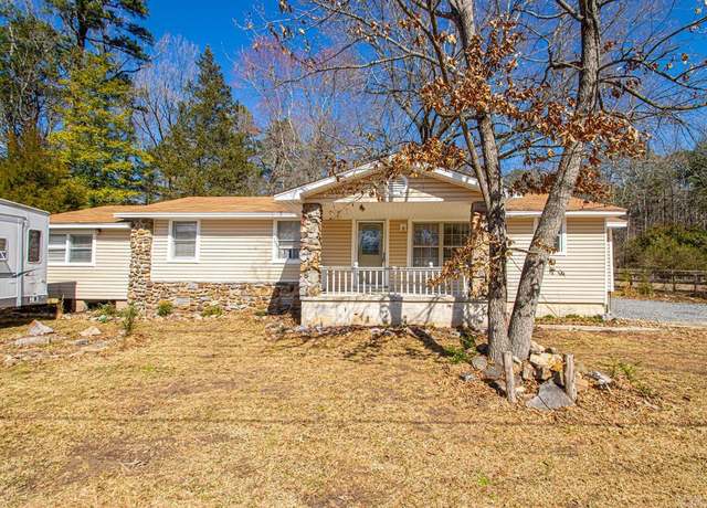 Property at 18400 Denny Rd, Little Rock, AR 72223, 4 beds, 2 baths