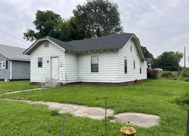 Property at 619 S Linden, Pine Bluff, AR 71603, 3 beds, 1 bath