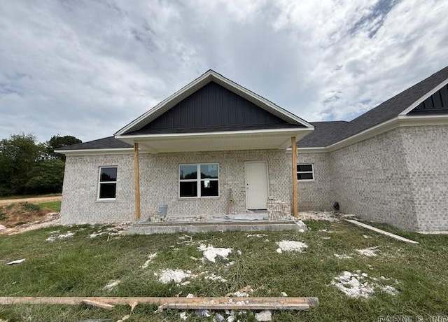 Property at 25 W Cedar Hill Rd, Greenbrier, AR 72058, 3 beds, 2 baths