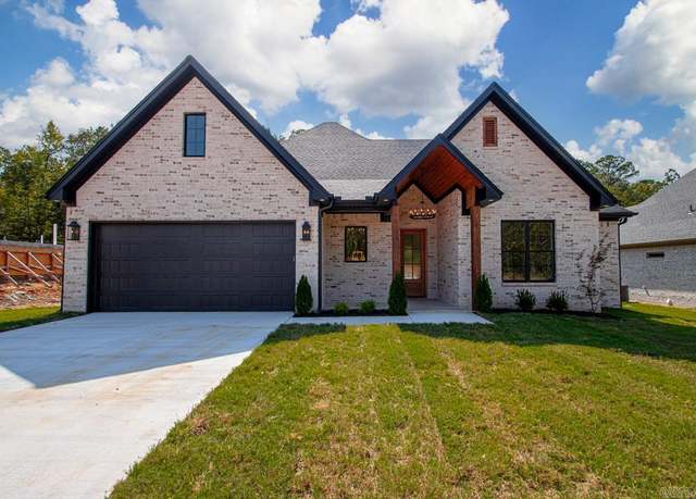Property at 597 Valley Oak Dr, Sherwood, AR 72120, 4 beds, 2 baths