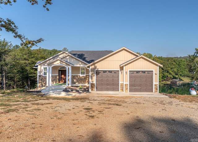 Property at 89 Wyandotte Dr, Cherokee Village, AR 72529, 3 beds, 2.5 baths