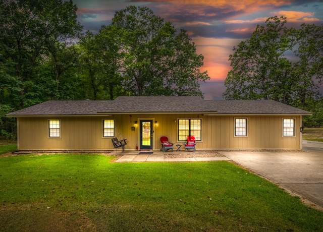 Property at 30 Blake Ln, Conway, AR 72032, 3 beds, 4 baths