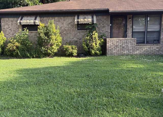 Property at 716 Annelle St, North Little Rock, AR 72117, 3 beds, 1.5 baths
