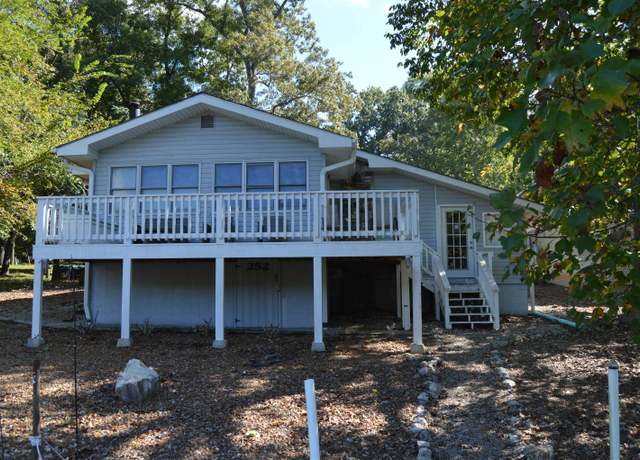 Property at 252 E Lakeshore Dr, Cherokee Village, AR 72529, 2 beds, 2.5 baths