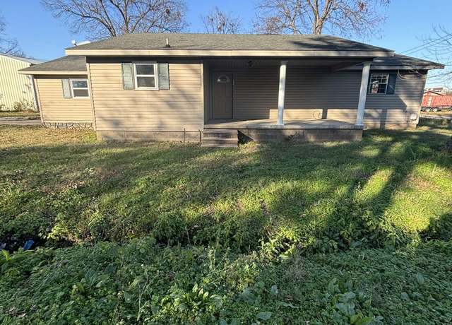 Property at 209 S 2nd St, Marmaduke, AR 72443, 3 beds, 2 baths