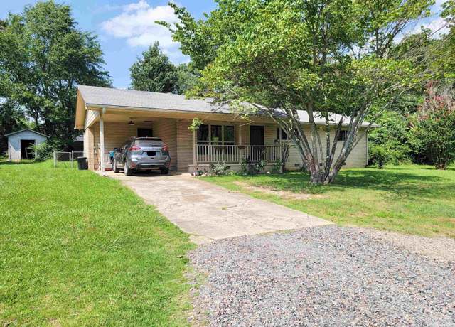Property at 1209 Cole Ave, Mena, AR 71953, 3 beds, 2 baths