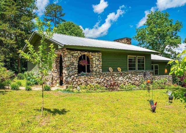 Property at 4915 Albert Pike Rd, Hot Springs, AR 71913, 3 beds, 2 baths