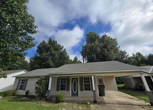 Property at 1209 Cole, Paragould, AR, 3 beds, 2 baths