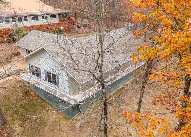 Property at 8 Madrid Way, Hot Springs Village, AR 71909, 3 beds, 2 baths