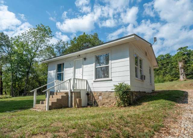 Property at 117 Ramsey Pl, Hot Springs, AR 71901, 2 beds, 1 bath