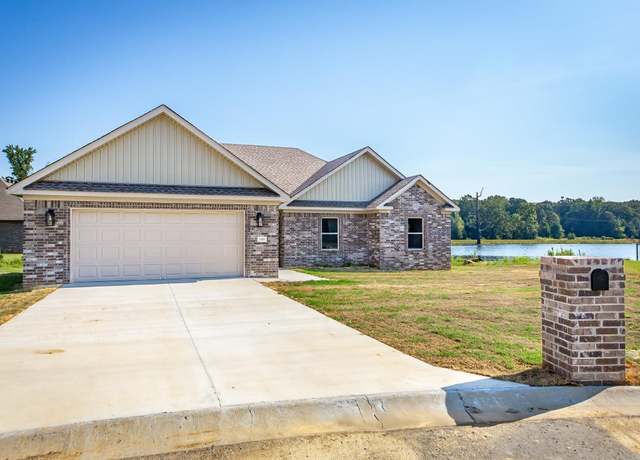 Property at 1009 Chavis Cir, Jacksonville, AR 72076, 4 beds, 2 baths