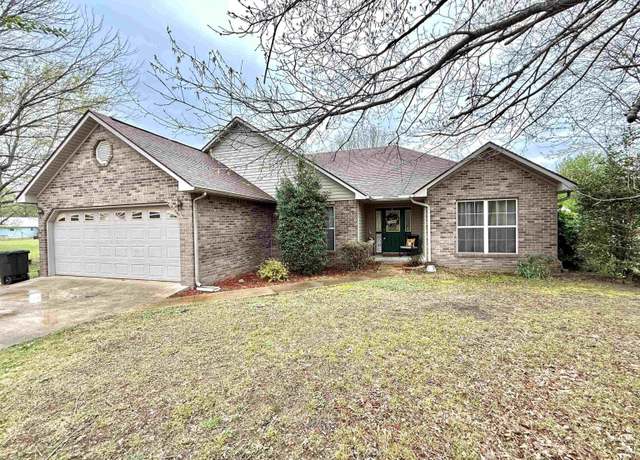 Property at 339 Allen St, Melbourne, AR 72556, 3 beds, 2 baths