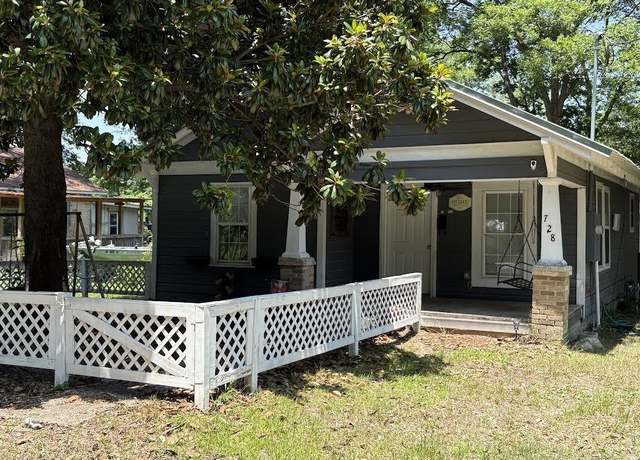 Property at 728 Mcbee St, Malvern, AR 72104, 2 beds, 1 bath