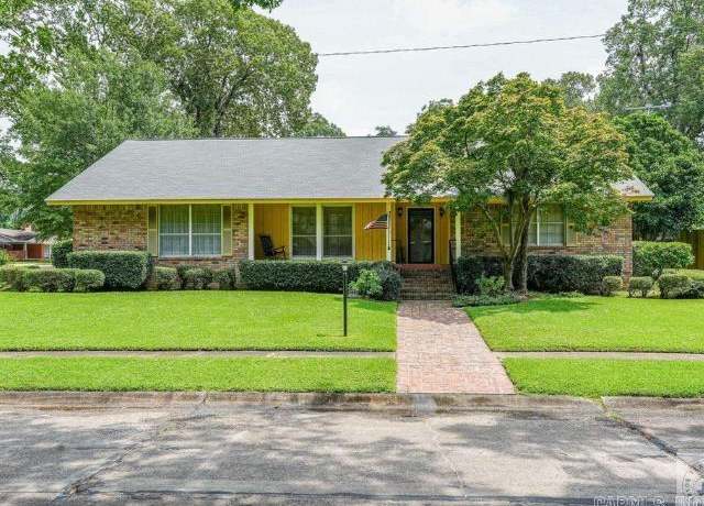 Property at 4016 Potomac, Texarkana, TX 75503, 3 beds, 2.5 baths