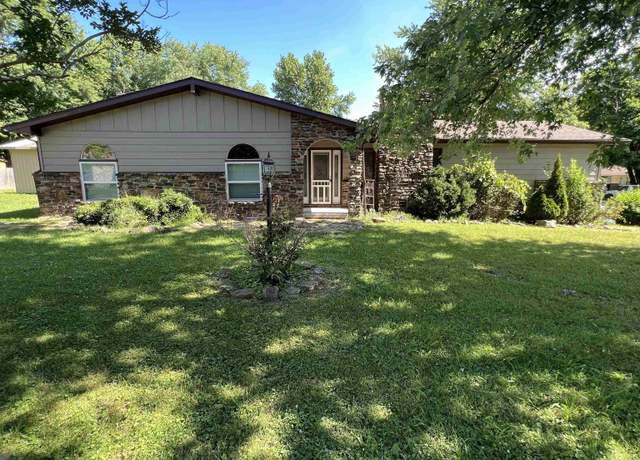 Property at 903 Hester Dr, Harrison, AR 72601, 3 beds, 2 baths