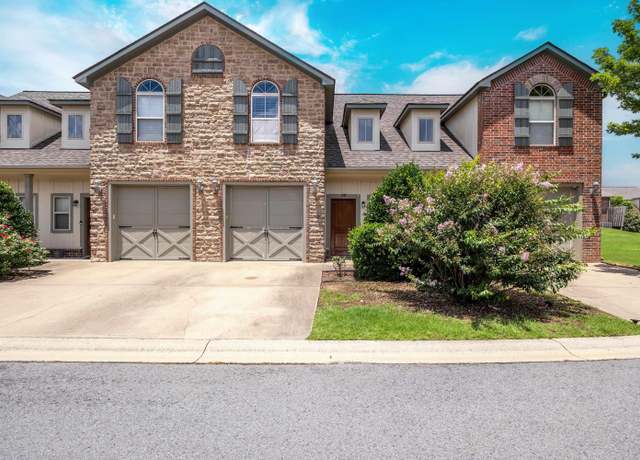 Property at 303 Tuscany, Maumelle, AR 72113, 2 beds, 2.5 baths