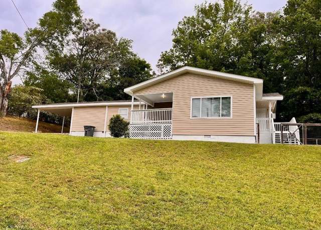 Property at 507 Chattanooga St, Hot Springs, AR 71901, 3 beds, 2 baths