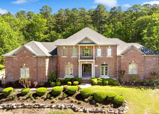 Property at 4 Bellegarde Dr, Little Rock, AR 72223, 4 beds, 4.5 baths