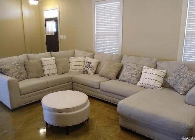 Property at 129 Prospect Park Dr, Bryant, AR 72022, 3 beds, 2.5 baths