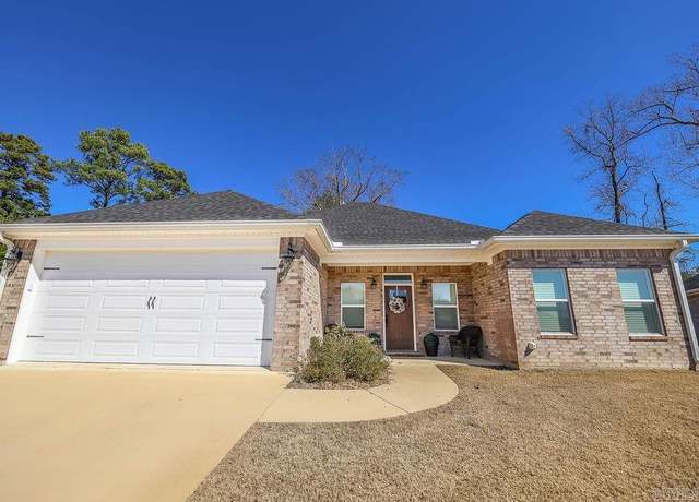 Property at 177 Oak Hill Cir, El Dorado, AR 71730, 3 beds, 2 baths