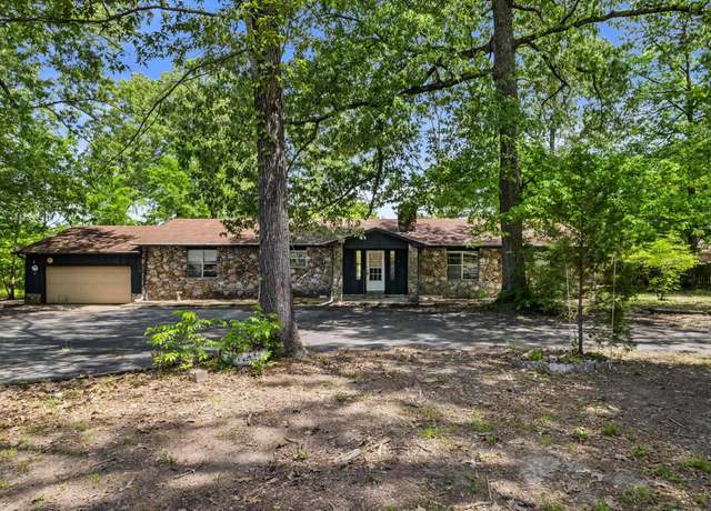 Property at 3025 Razorback Rd, AR 72015, 3 beds, 2 baths