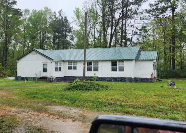 Property at 805 E Arkansas Ave, Star City, AR 71667, 2 beds, 1 bath