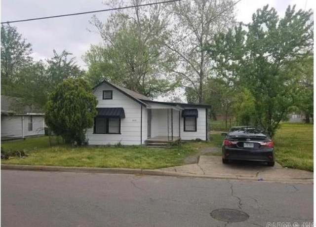 Property at 4221 Rogers St, North Little Rock, AR 72117, 2 beds, 1 bath