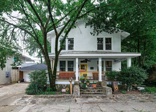 Property at 321 Hazel St, Hot Springs, AR 71901, 3 beds, 2 baths