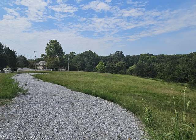Property at 4 Country Charm Rd, Mountain View, AR 72560