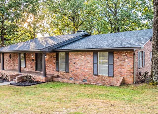 Property at 7000 Comanche Dr, North Little Rock, AR 72116, 5 beds, 2 baths