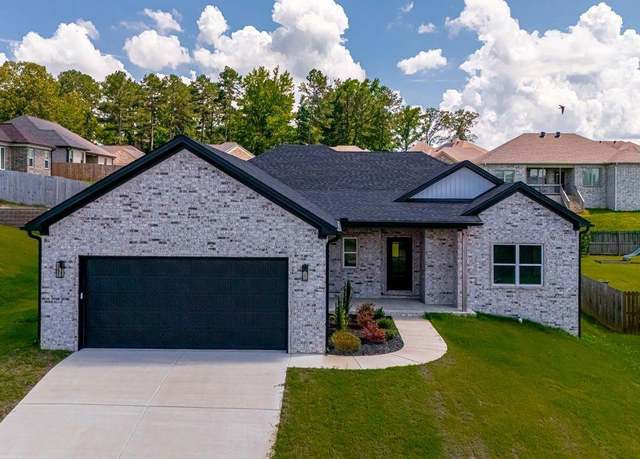 Property at 5013 Clover Brook Dr, Bryant, AR 72022, 3 beds, 2 baths