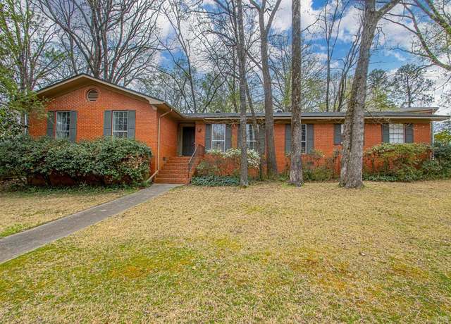 Property at 8305 Louwanda Dr, Little Rock, AR 72205, 3 beds, 2 baths