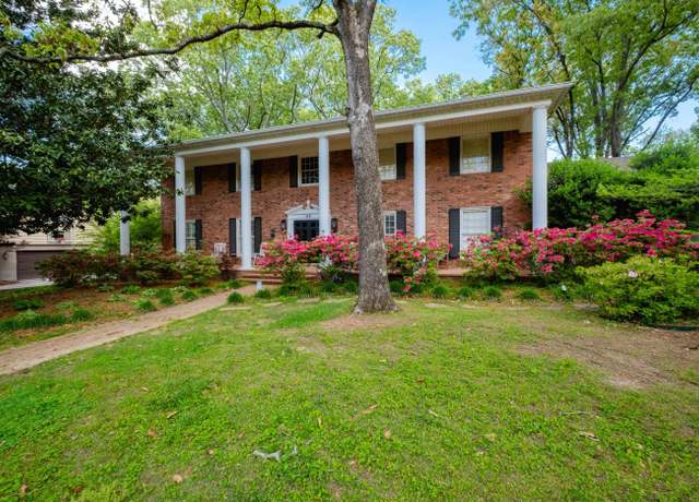 Property at 148 Pleasant Valley Dr, Little Rock, AR 72212, 4 beds, 3.5 baths