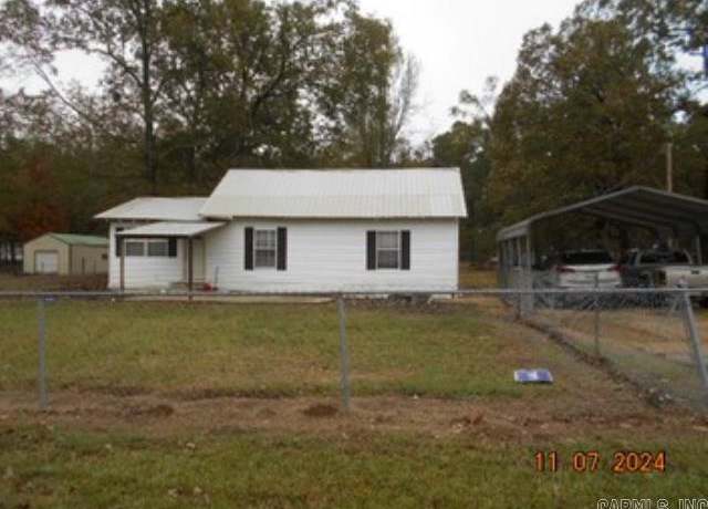 Property at 904 Sunset Dr, Star City, AR 71667, 2 beds, 1 bath