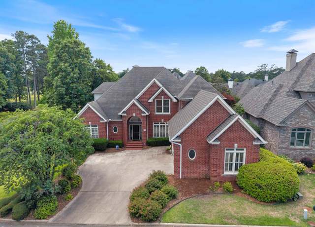 Property at 31 Alba Ln, Little Rock, AR 72223, 4 beds, 3.5 baths