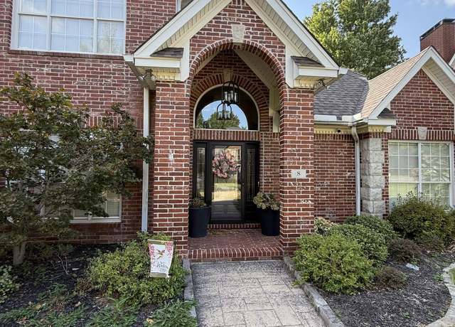 Property at 8 Bayonne Ct, Little Rock, AR 72223, 4 beds, 3.5 baths