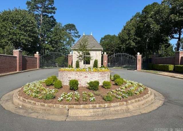 Property at 6 Waterview Ct, Little Rock, AR 72223