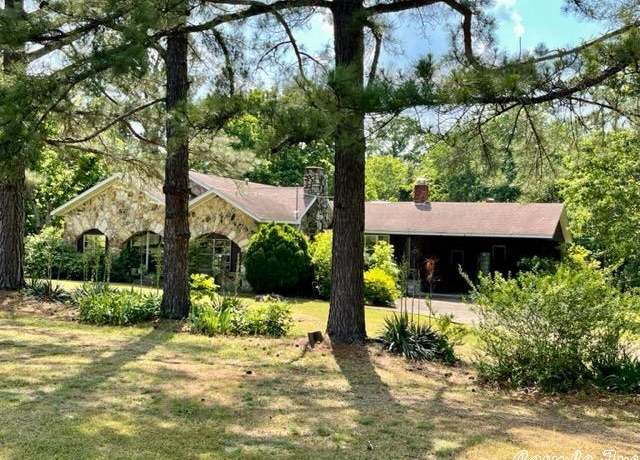 Property at 31 Nix Ln, Ash Flat, AR 72513, 2 beds, 2 baths