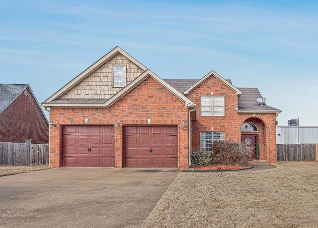 Property at 4705 Peter Trl, Jonesboro, AR 72405, 4 beds, 3 baths