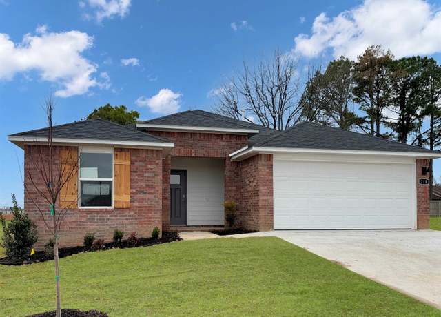 Property at 1408 Springvine Dr, Searcy, AR 72143, 3 beds, 2 baths